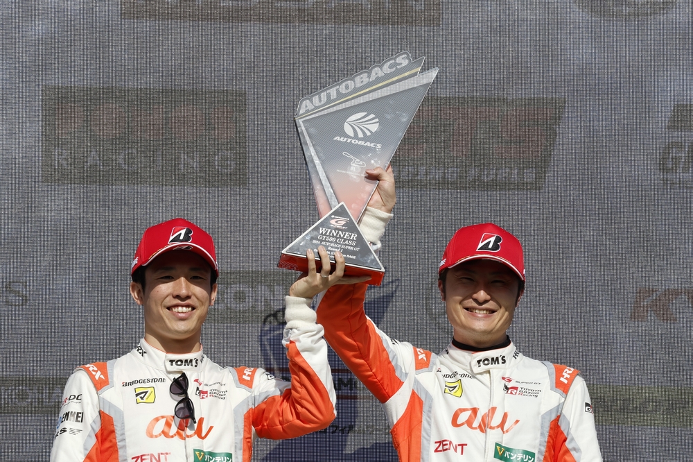 au TOM’S GR Supra/Bridgestone takes a complete victory from pole position. au TOM’S GR Supra/Bridgestone takes a complete victory from pole position.