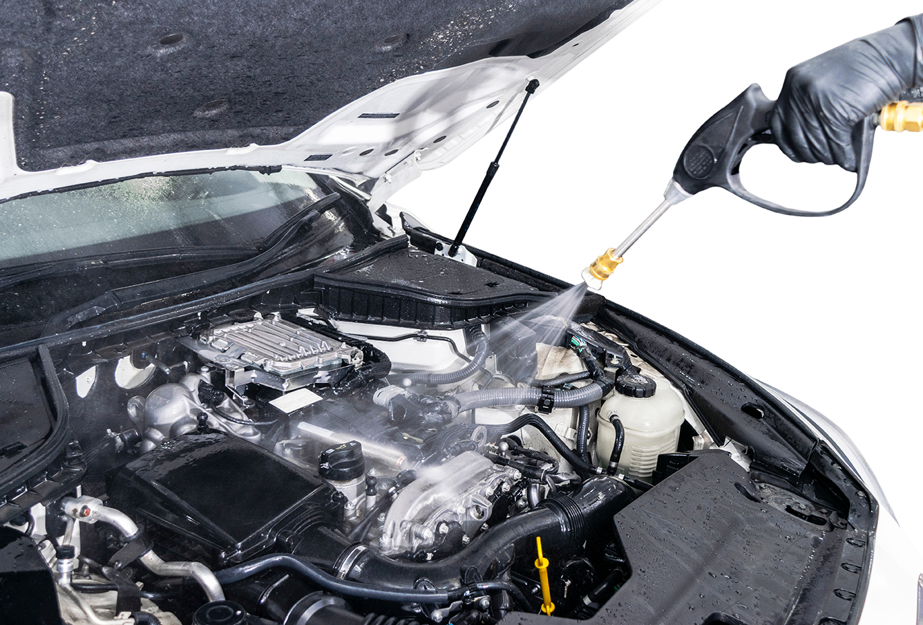 Bridgestone Tyre Clinic - Drivers Essential - Engine Bay Detailing Bridgestone Tyre Clinic - Drivers Essential - Engine Bay Detailing