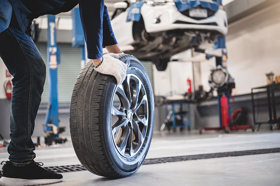 Bridgestone Tyre Clinic When to change tyres 1